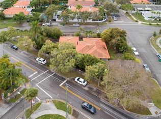 2100 SW 9th Ave, Miami, FL 33129