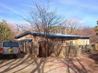 218 Gonzales Rd, Santa Fe, NM 87501