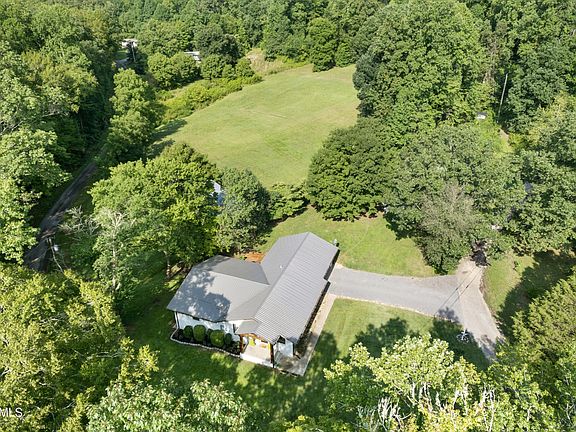 4th image of 1230 Highland Springs Rd