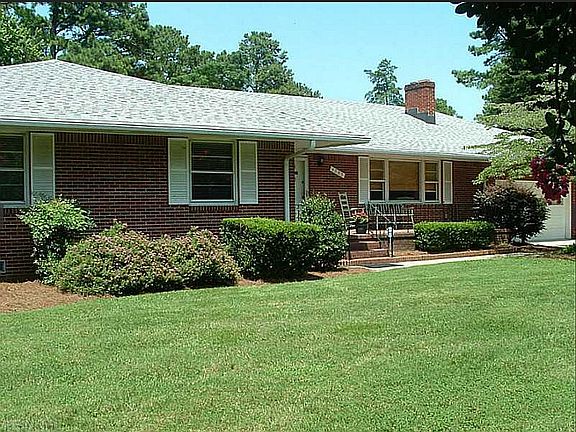 3rd image of 4385 Lynnville Cres