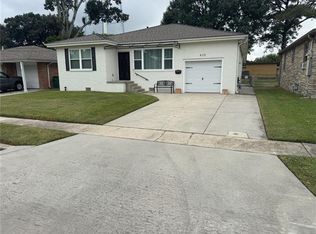 430 Olive Ave, Harvey, LA 70058