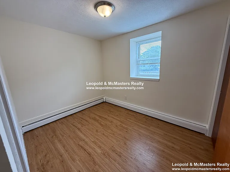 North Beacon St Brighton Apartments — Photo 29