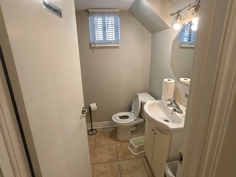 1785 Victoria Park Ave — Photo 6
