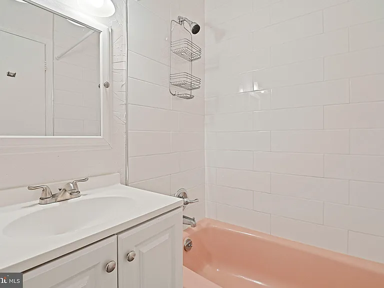 8701 Parliament Dr — Photo 27