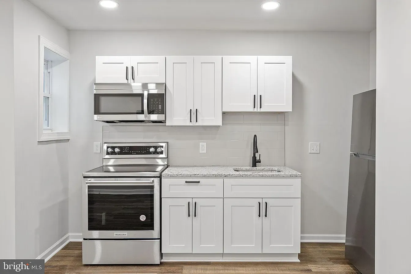 1 bed, 700 sqft, $1,250 — Photo 4