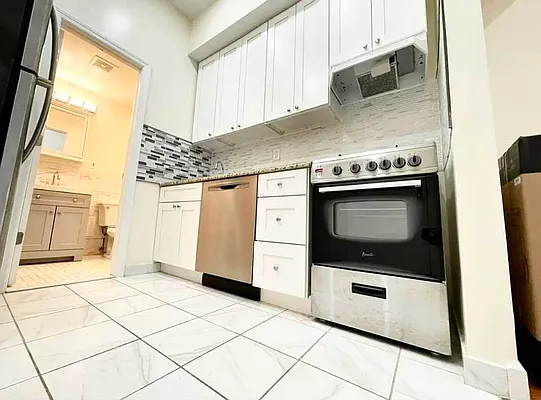 Rented by Century 21 Premier  | media 7