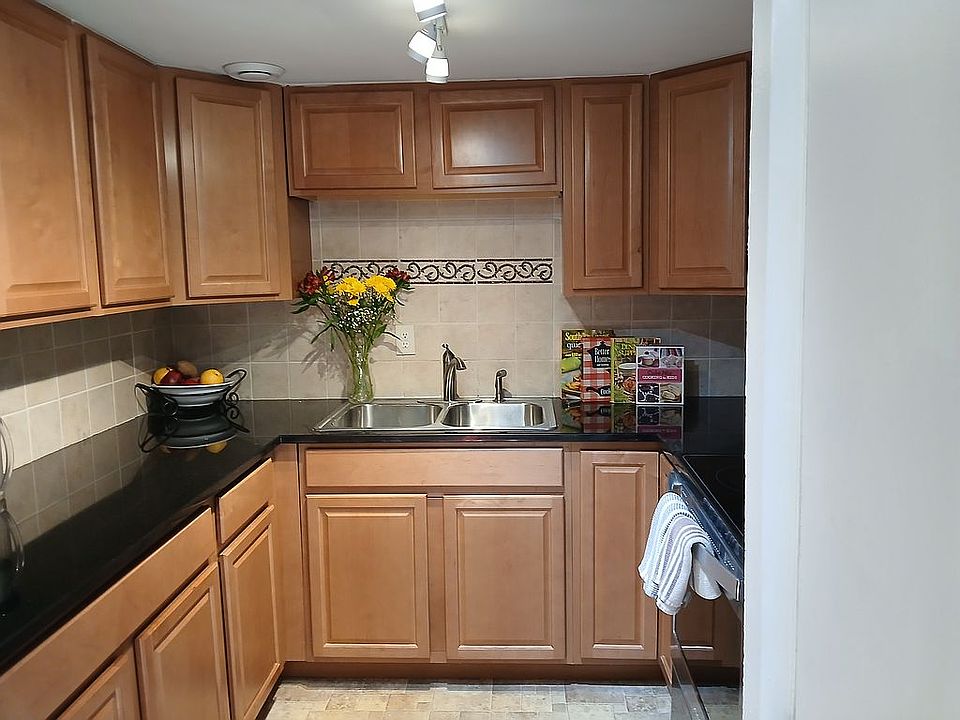 2nd image of 21 Vaughns Gap Rd