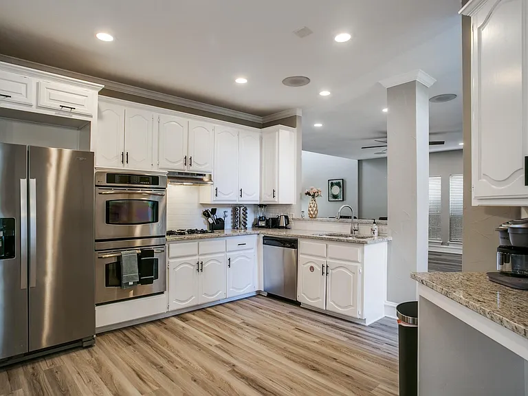 6904 Amethyst Ln — Photo 10