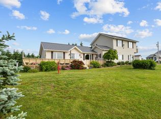16 Wild Rose Ln, Saint David'S Parish, PE C0B1M0