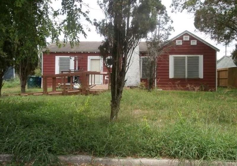 1st image of 1138 York Ave
