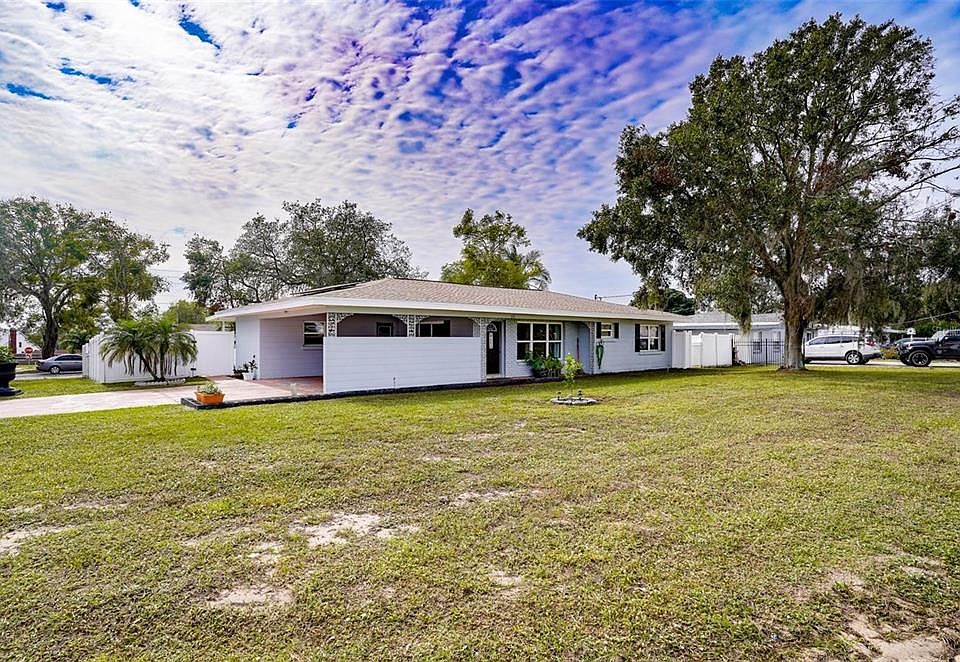 1st image of 213 CITRUS DRIVE