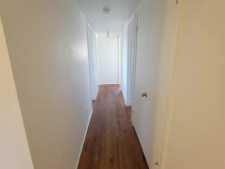 Hallway to bedrooms