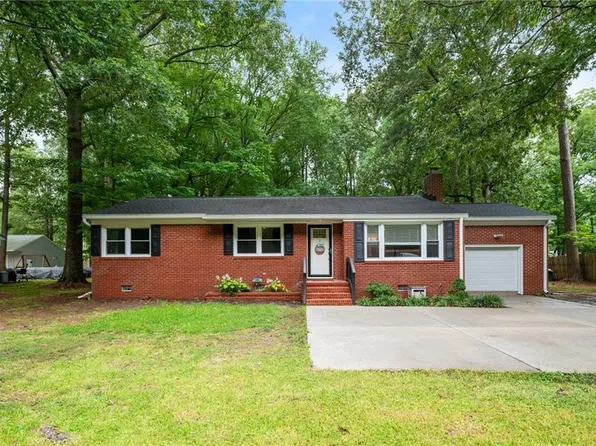 802 Seaford Road, Seaford, VA 23696