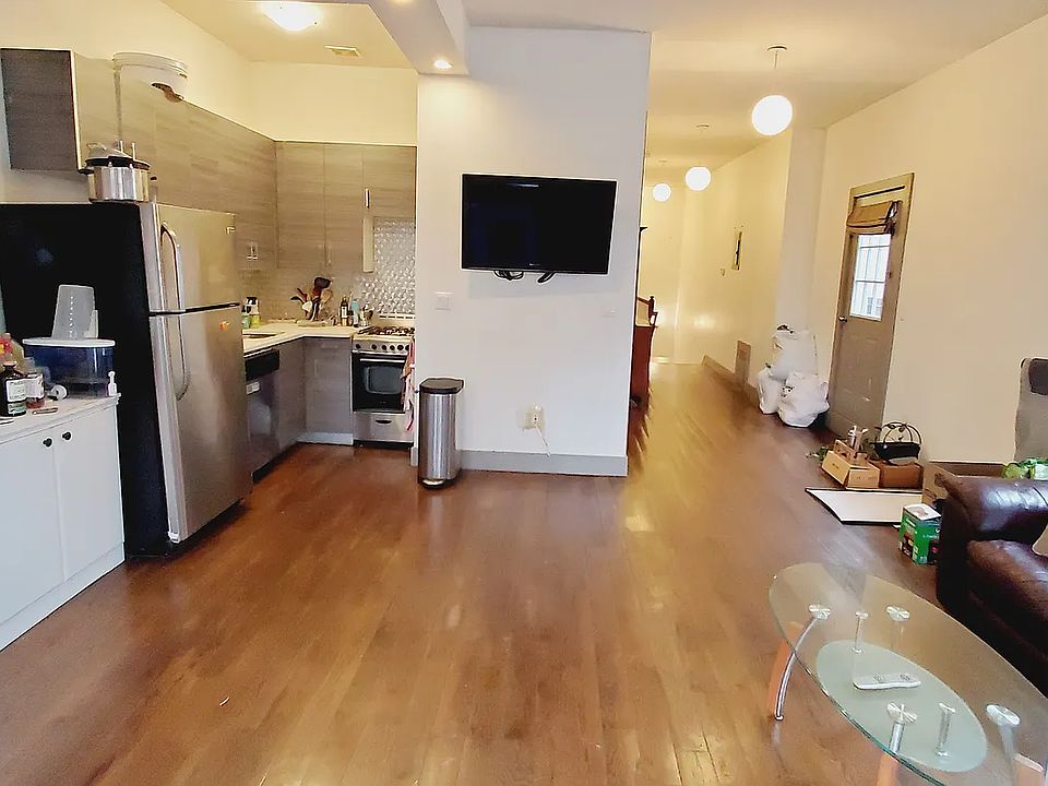 1st image of 277 Clifton Pl #1C