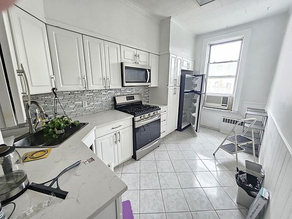 3rd image of 583 83rd St Floor 2