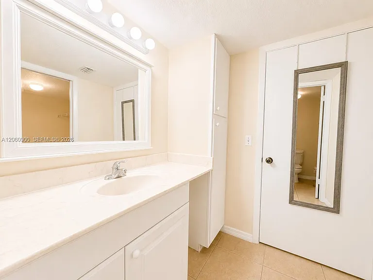 6585 Somerset Dr #103 — Photo 21