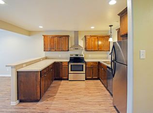 906 Simpson Rd #B, Victoria, TX 77904