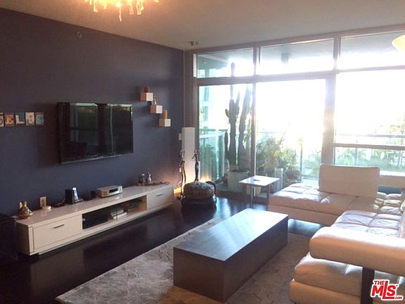 5th image of 13650 Marina Pointe Dr Unit 708