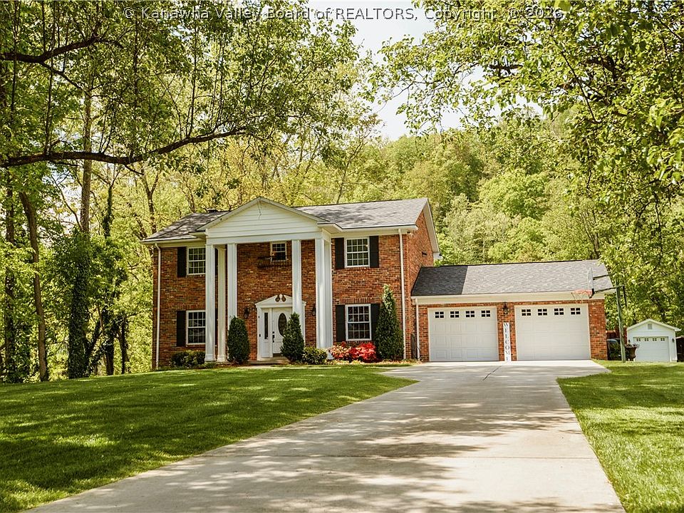 1st image of 4 Sheridan Dr