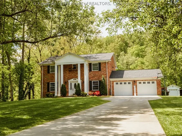 4 Sheridan Dr, Saint Albans, WV 25177