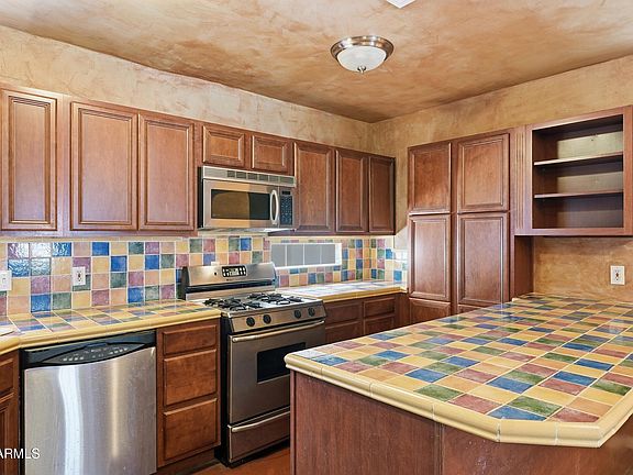 3rd image of 1314 E PALM Lane