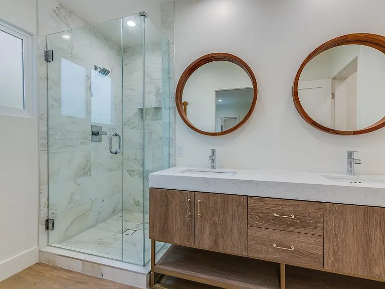 10385 Ilona Ave — Photo 9