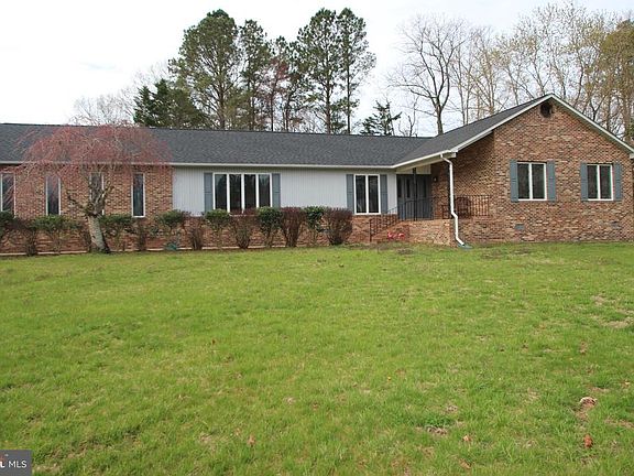 2nd image of 45875 Stoney Run Dr
