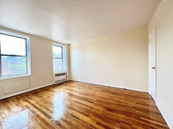 2nd image of 6255 Broadway APT 4E