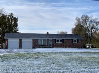 1106 E Main St, Perry, MO 63462