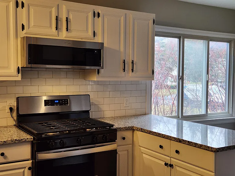 124 Washington Blvd — Photo 14