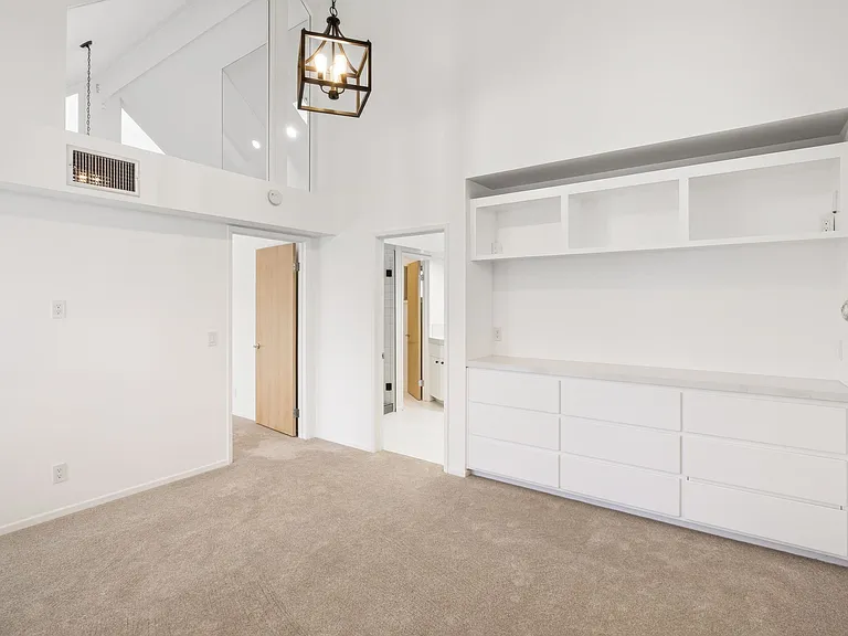 404 Prospect St — Photo 31