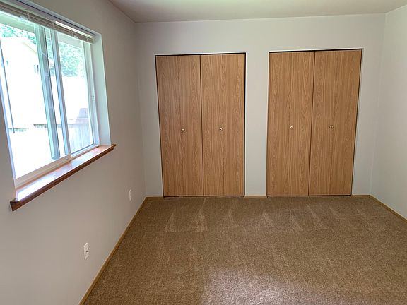 4th image of 2108 99th Ave SE #A