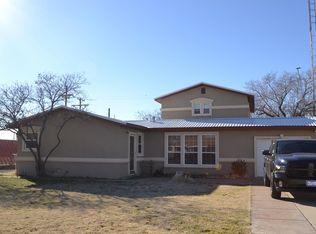 1015 N Avenue B, Denver City, TX 79323
