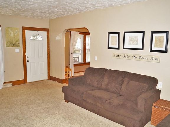 2nd image of 1752 10th St