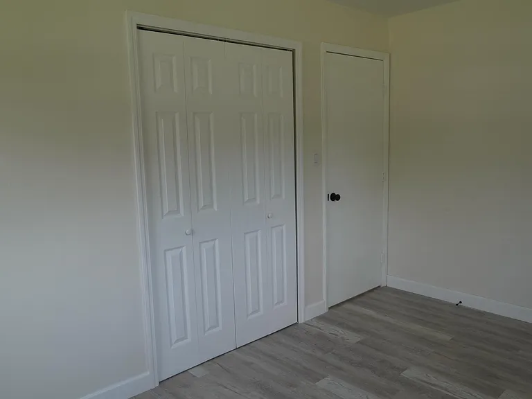 1419 Pembrook Dr — Photo 12