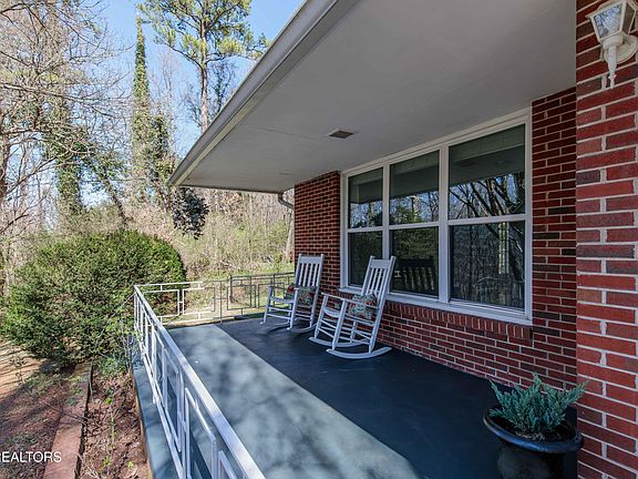 3rd image of 4108 Cruze Rd