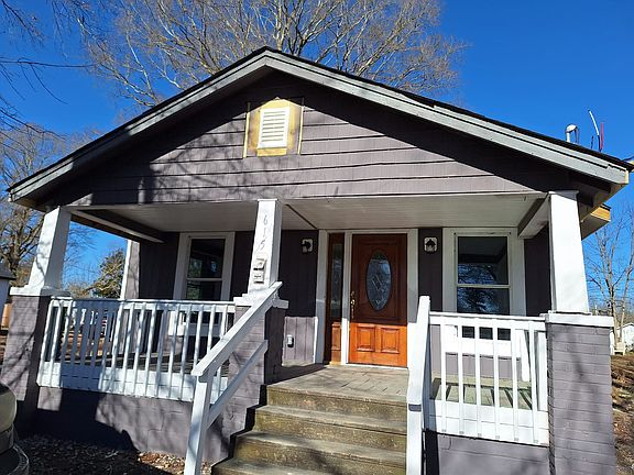 4th image of 615 S Mountain St