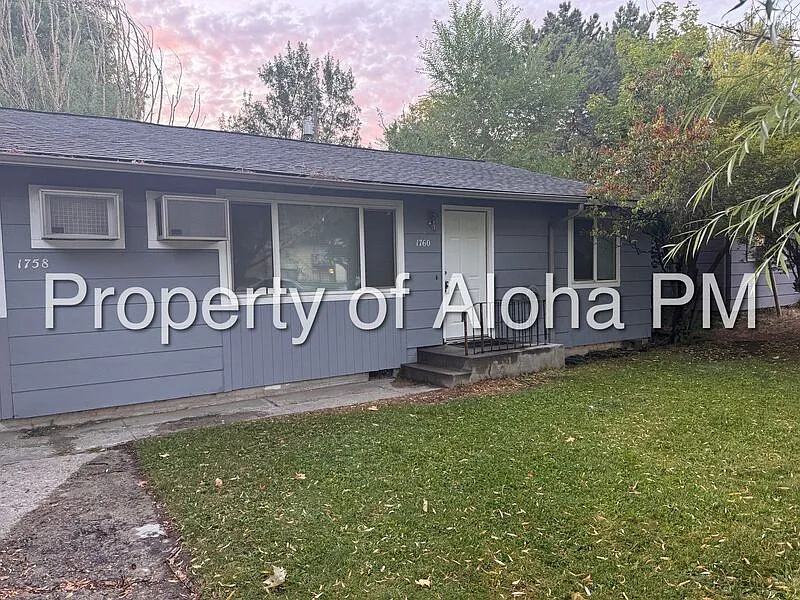 2 bed, 1.0 bath, 800 sqft, $1,551 — Photo 2