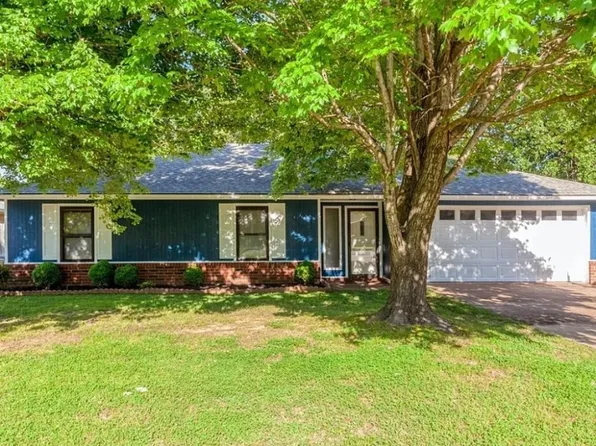 8617 S 15th St, Fort Smith, AR 72908