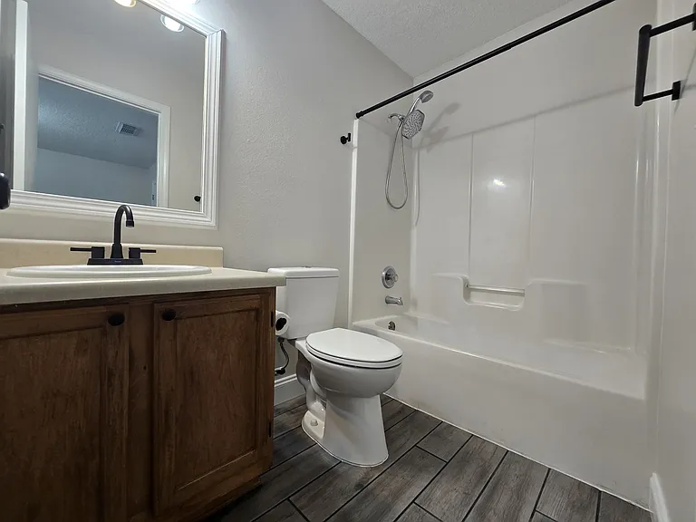 8900 Forest Oak Dr — Photo 14