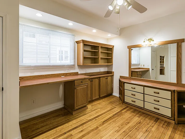 1207 Madison St #1 — Photo 13