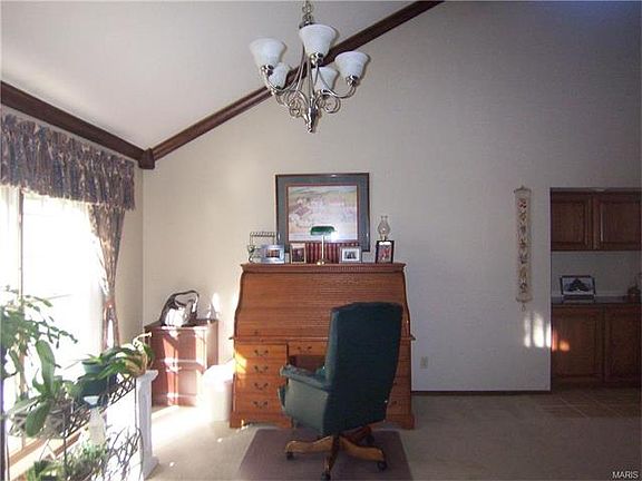 3rd image of 7513 Piney Pointe Dr