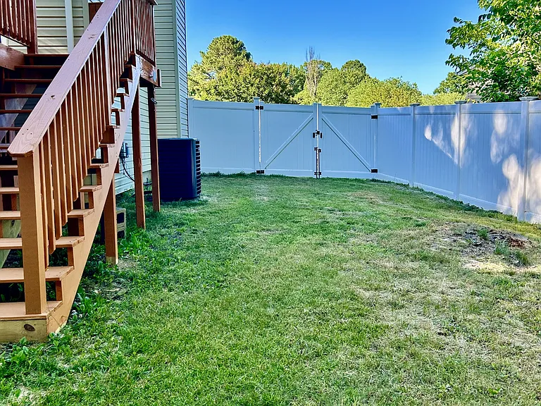 46461 Rosewood Dr — Photo 22