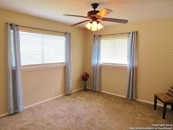 2nd image of 3939 Starhill Dr