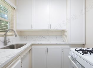 2067 Emerald St #0, San Diego, CA 92109