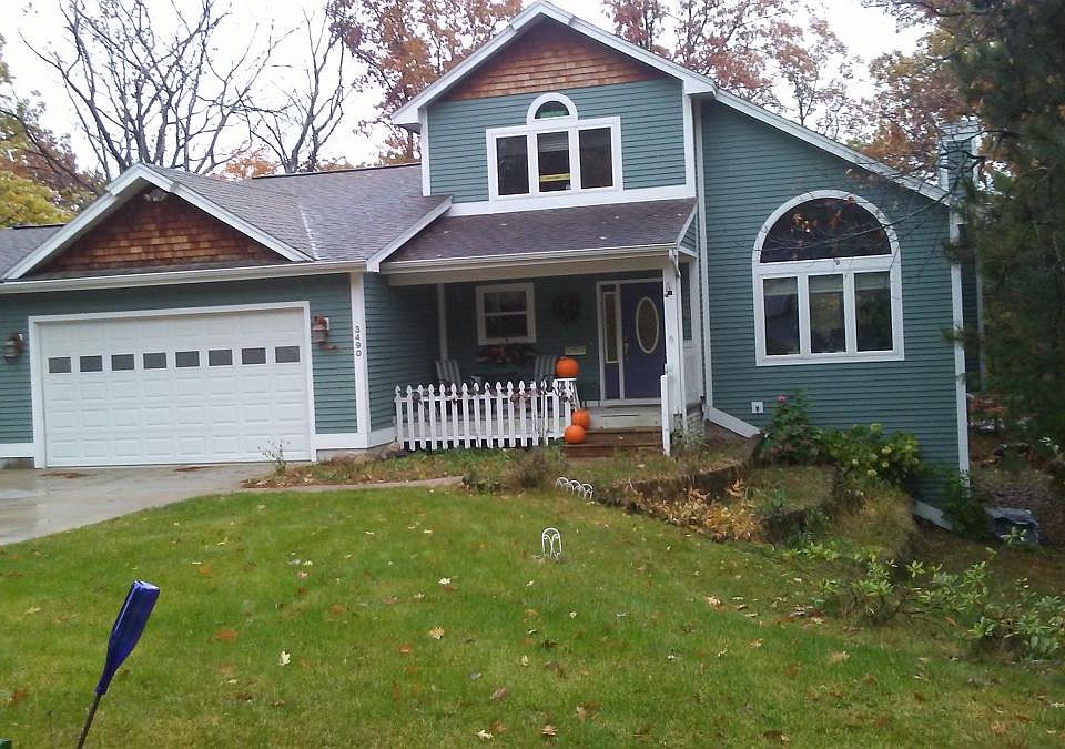1st image of 3490 Village Circle Dr