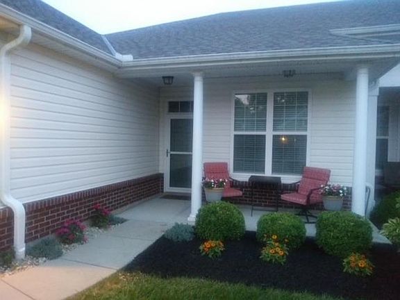 2nd image of 1351 Grovesedge Dr