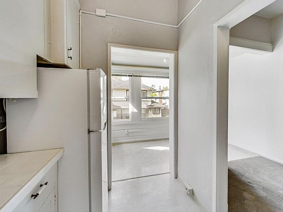 2nd image of 159 Emerson St APT 5