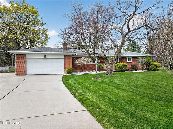3rd image of 4676 Ryan Rd