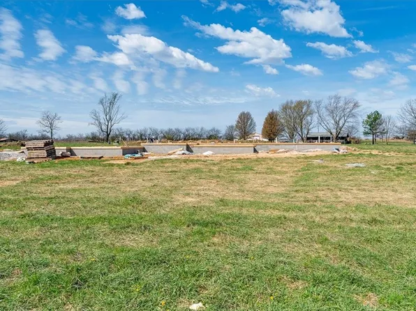 18933 Halle Rd, Fayetteville, AR 72704